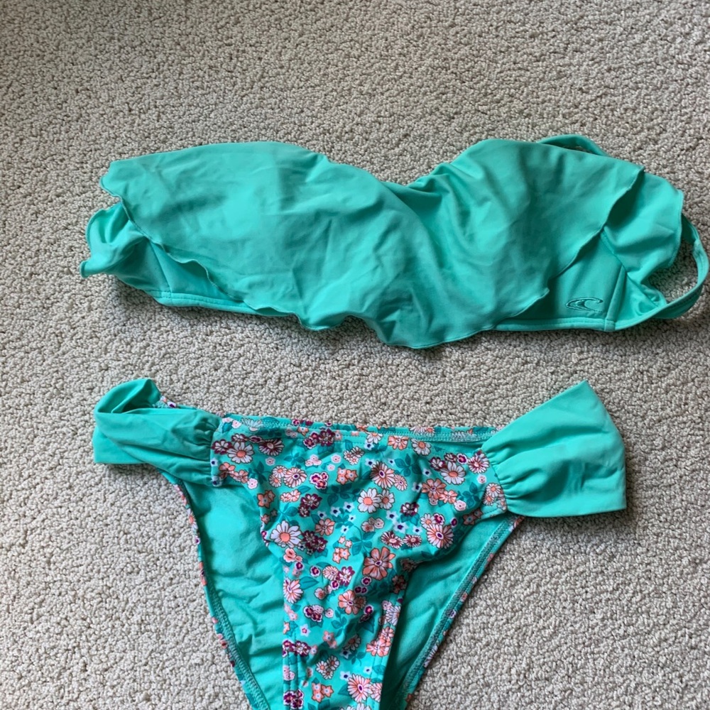 O'Neill bathing suit